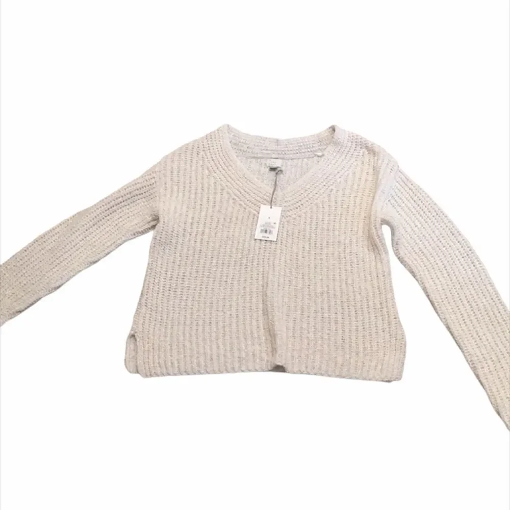 ✨ Women's V-Neck Pullover Sweater - A New Day™ ✨